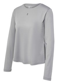 Helles graues, langärmeliges Sportoberteil aus glattem, strukturiertem Stoff mit Rundhalsausschnitt und einem kleinen Logo in der Nähe der Brust.