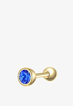 Pendiente estilo barra de oro con una piedra preciosa azul redonda y facetada, engastada en un bisel en un extremo.