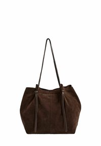 Borsa tote in suede marrone con una forma rilassata, dotata di due manici in pelle e dettagli con cordoncino nella parte superiore. Texture liscia in tutto il suo insieme.