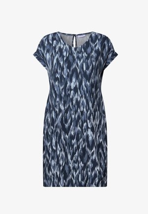 Blauwe jurk met een ontspannen pasvorm, korte mouwen en een sleutelgatdetail aan de achterkant. De stof heeft een abstract ontwerp in donkere en lichte blauwtinten.