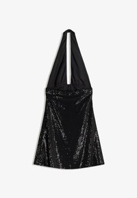 Fekete, pánt nélküli miniruha flitteres szoknyával, mély kivágással és ujjatlan kialakítással.