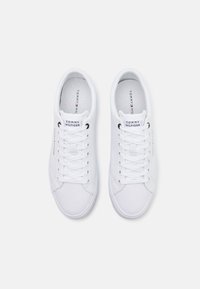Tommy Hilfiger Sneaker low - white