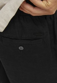 Jack & Jones Shorts - black onyx