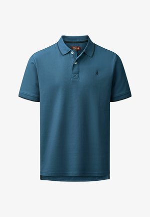 Polo-skjorte i teal-blå med teksturert stoff. Har krage, to-knappers stolpe og liten logo på brystet. Hemmet er rett.