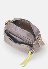 SURI FREY MARRY - Borsa a tracolla - sand