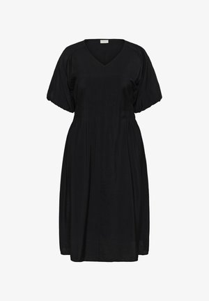 Zwarte jurk tot op de knie met V-hals, korte pofmouwen en een taille met geplooide details, weergegeven op een witte achtergrond.