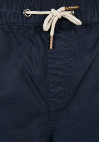 Thumbnail Image 6