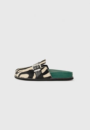 BEULAH - Sabots - black