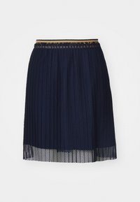 Falda plisada de color azul marino con tela de malla texturizada, que presenta una cinturilla en contraste y un dobladillo translúcido.