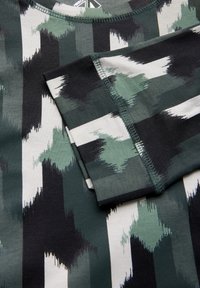 Cecil GRAFISCHEM PRINT - Longsleeve - grün