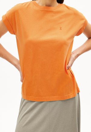 ARMEDANGELS T-shirts basic - orange