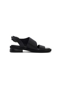 Zwarte leren slingback sandalen met een gestructureerde bovenkant, open teenontwerp en een platte zool. Beschikt over een enkele band en contrasterende hardware.