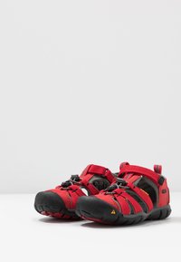Keen SEACAMP II CNX - Trekkingsandale - racing red/gargoyle