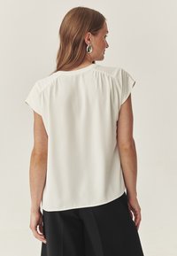 TATUUM Bluse - off white