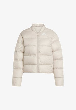 Světle béžová péřová bunda se zipem vpředu a zaobleným límcem, se malým logem na levé hrudi. Měkká, prošívaná textura.