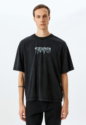 Koton - T-shirt z nadrukiem