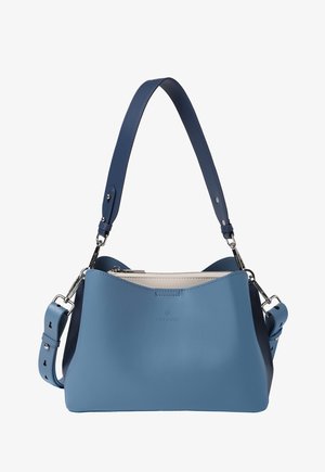 Blaues Lederhandtasche mit strukturiertem Design, ausgestattet mit einem silbernen Reißverschluss, verstellbarem Tragegurt und einem kontrastierenden navyblauen Rückenteil.