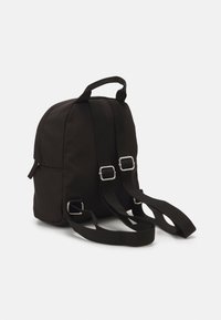 Even&Odd Zaino - black