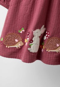 Ikke valgt, dusky purple woodland friends