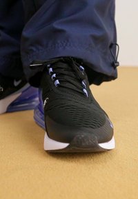 Nike Sportswear AIR MAX 270 - Joggesko - black royal pulse
