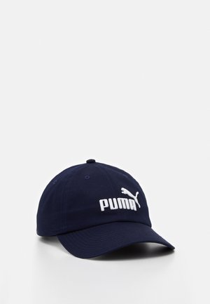 Casquette de baseball bleu marine avec une visière courbée, arborant un logo Puma blanc et un emblème de chat bondissant au centre avant.
