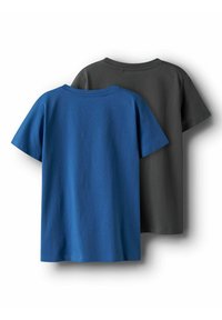 T-shirts à manches courtes en coton bleu et noir, avec un col rond classique et une texture lisse. Les deux chemises sont affichées dos à dos.