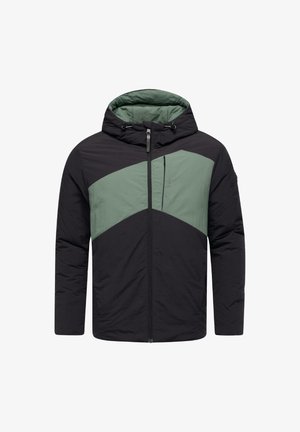 Czarna i zielona kurtka z kapturem, z zamkiem z przodu, z diagonalnym wzorem w kolorowe bloki oraz małą kieszenią na zamek na klatce piersiowej.