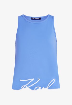 Světle modrý bezramenný top s kulatým výstřihem a mírně tvarovaným A-liniovým střihem. Obsahuje vyšívané bílé logo "Karl" na spodním okraji.
