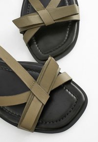 Next FOREVER COMFORT - Riemensandalette - khaki green