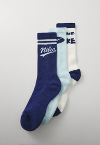 Unselected, blue void/glacier blue/sail