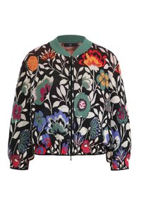 Giacca bomber floreale con sfondo nero, caratterizzata da fiori ricamati colorati in rosso, blu e verde, e un colletto a costine verde.