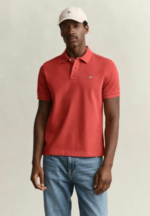 GANT, REG SHIELD SS PIQUE POLO - Polo - maple fire