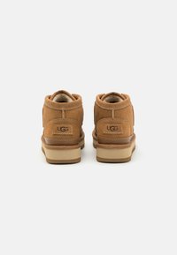 UGG HAYDEN MOC - Zapatos de vestir - chestnut