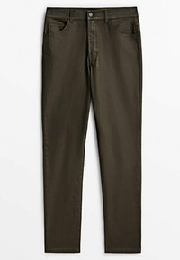 Pantalons slim-fit vert olive foncé avec fermeture à bouton sur le devant, passants de ceinture et design à cinq poches, posés à plat sur fond blanc.
