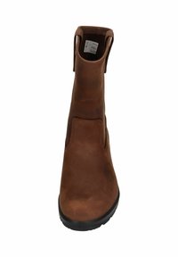 Bruine leren enkelboot met een gladde afwerking, voorzien van twee trekriemen en een zwarte rubberen zool. Geen zichtbare versieringen of patronen.