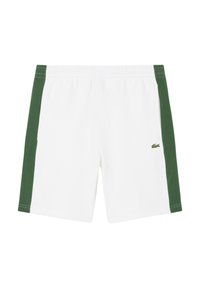 Pantaloni corti bianchi con pannelli laterali verdi, elastico in vita e un piccolo logo ricamato. Tessuto liscio con cuciture rinforzate.
