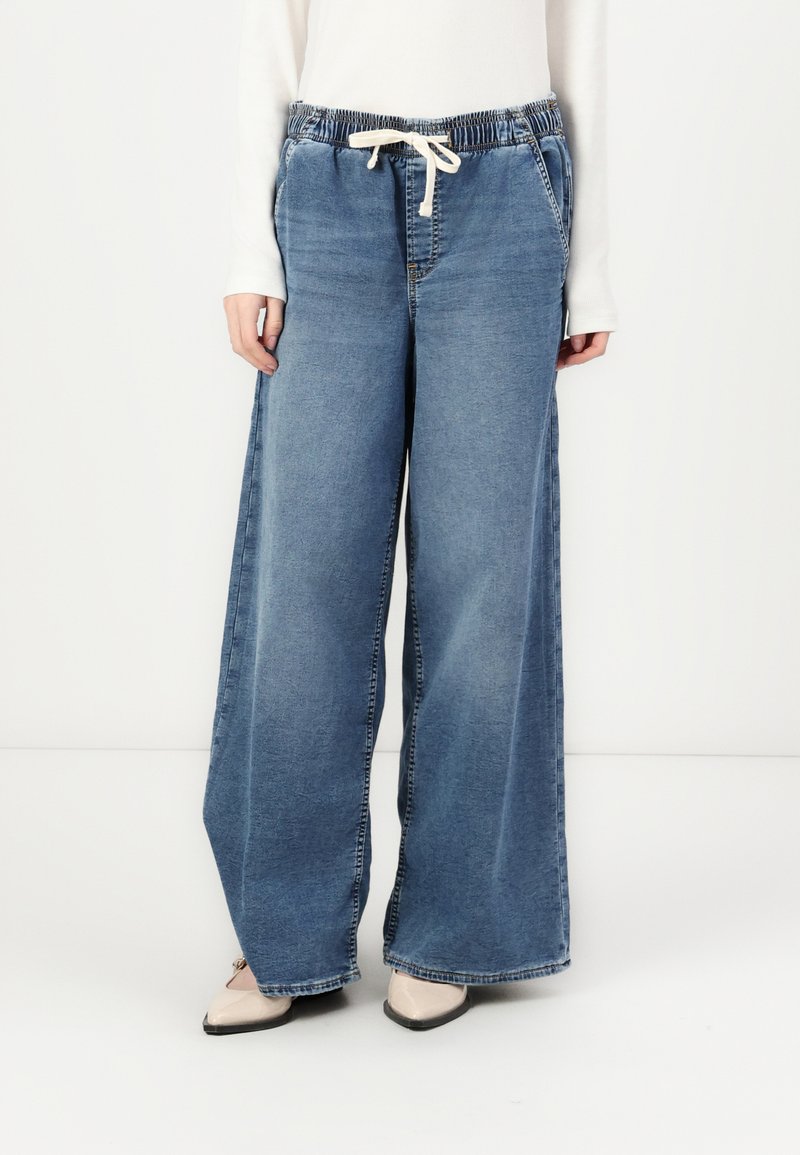 GAP PULL ON WIDE LEG - Jean boyfriend - medium wash
