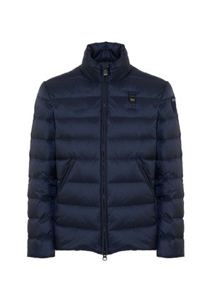 Giubbotto imbottito trapuntato blu navy con colletto alto, zip frontale, tasche laterali con cerniera e toppe del marchio sul petto e sul maniche.
