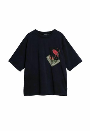Navy oversized t-shirt made of cotton, featuring a colorful bird-patterned pocket on the front. Short sleeves and round neckline.