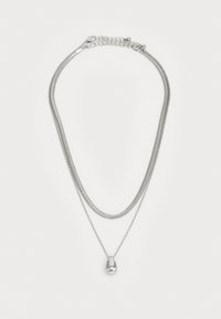 Unselected, silver-coloured