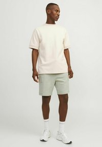 Jack & Jones Shorts - desert sage