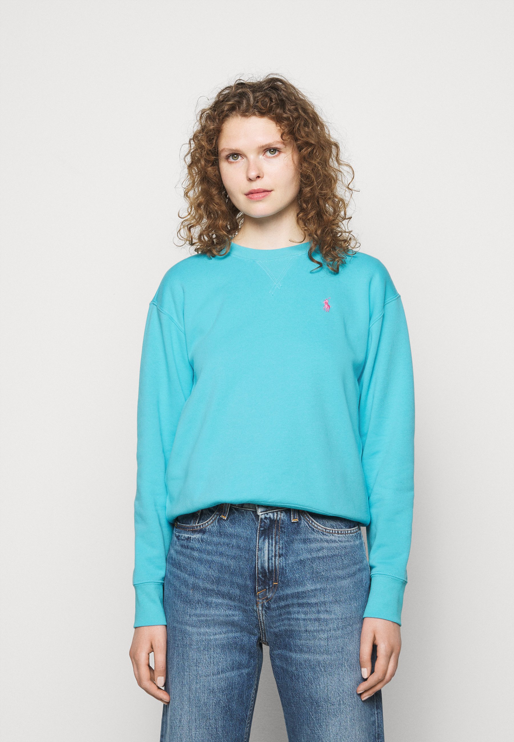 turquoise sweatshirt