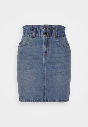 Modrá džínsová sukně s elastickým pasem, dvěma předními kapsami a dvěma knoflíky v pase; přiléhavý střih, délka ke kolenům a hladká textura.