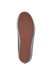 Suela de zapato de goma con una superficie texturada de color marrón que presenta un patrón de diamante; borde blanco a lo largo de los lados; forma plana y alargada.