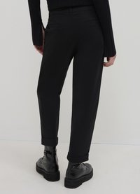 Calliope Chino - nero