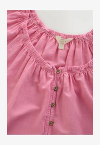 Niet geselecteerd, pink