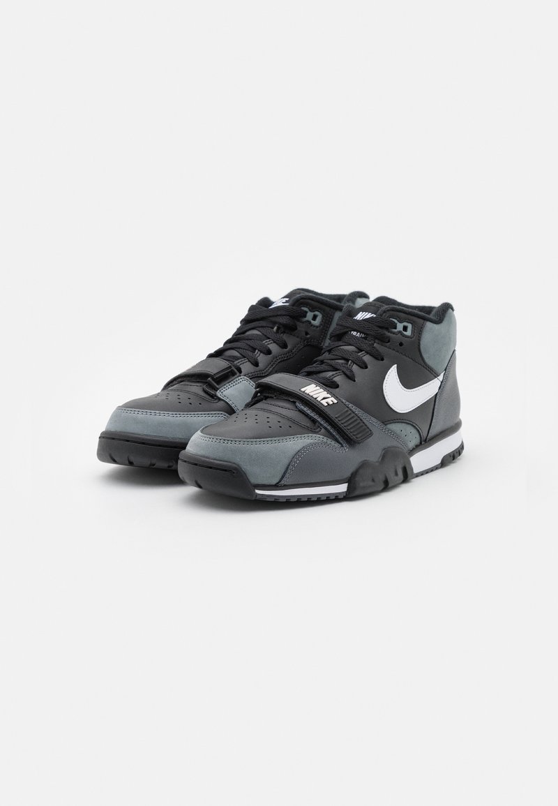nike air trainer 1 size 11