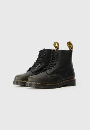 Pořadí 8: Dr. Martens - PASCAL 8 UNISEX - Kotníkové boty