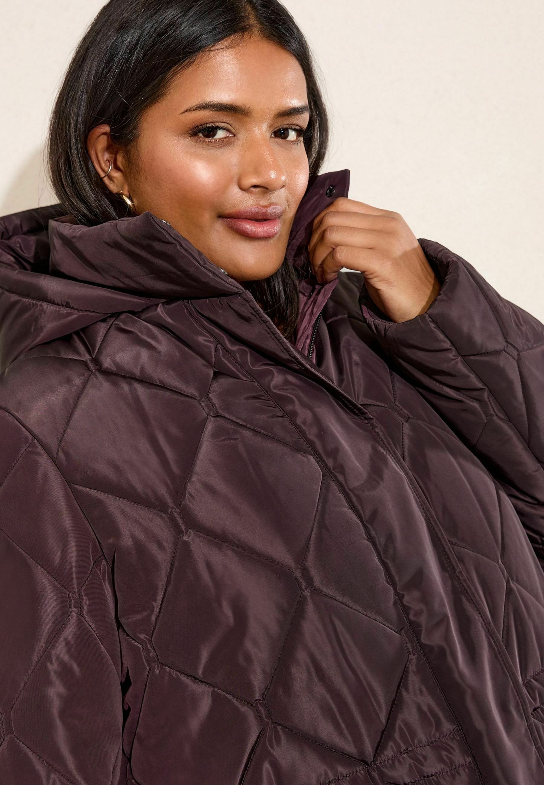 Friends Like These PLUS SIZE FIT - MID LENGTH PADDED - Winter coat