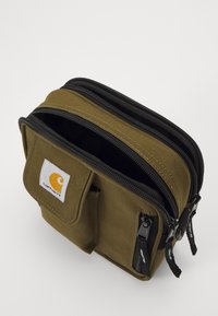 Carhartt WIP ESSENTIALS BAG SMALL UNISEX - Soma ar siksnu pāri ķermenim - highland